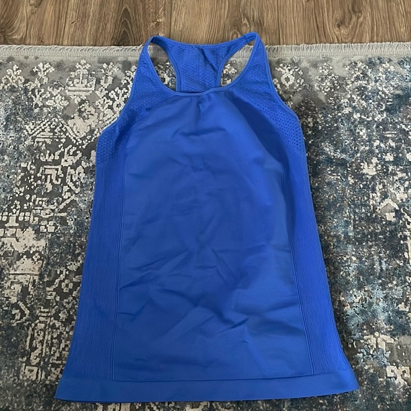 Fabletics tank top - Picture 1 of 2